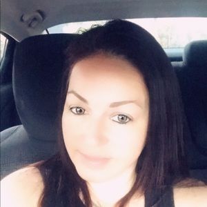 Meet your Posher, Clarisa